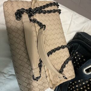 Bottega Venetta